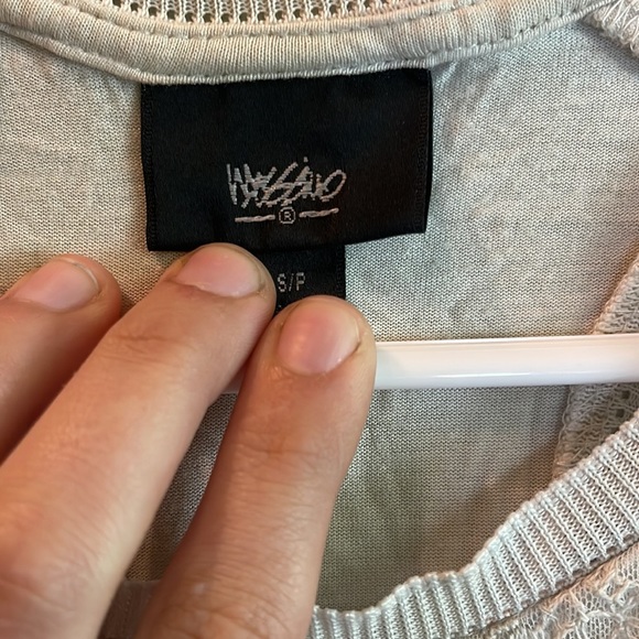 Top - Picture 2 of 2